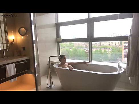 ❤️ Une énorme nana se branlant passionnément la chatte dans la salle de bains ❤❌ Porno at us fr.credit-assorti.ru